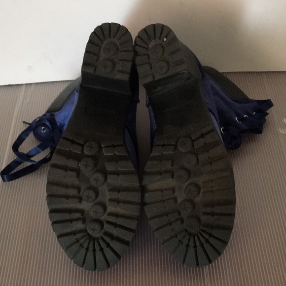 Blue fuzzy booties - Picture 3 of 4